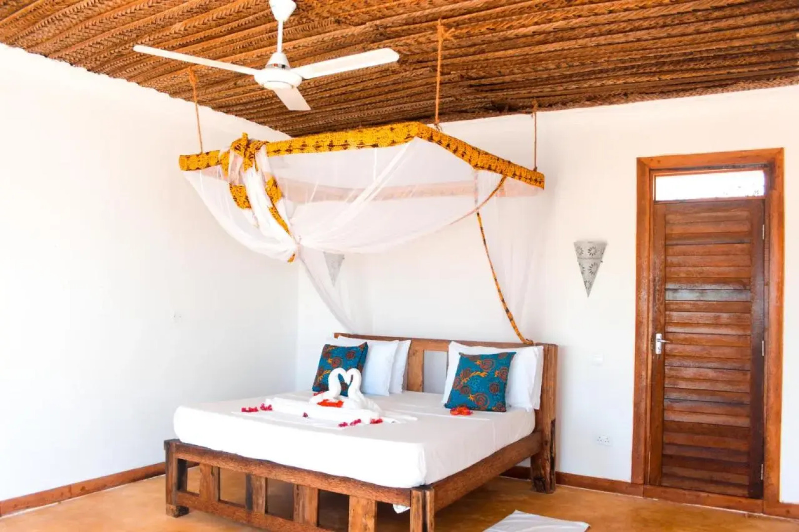 Twiga Beach Bungalows