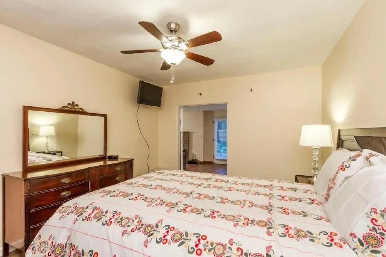 Encanto Bungalow By Signature Vacation Rentals