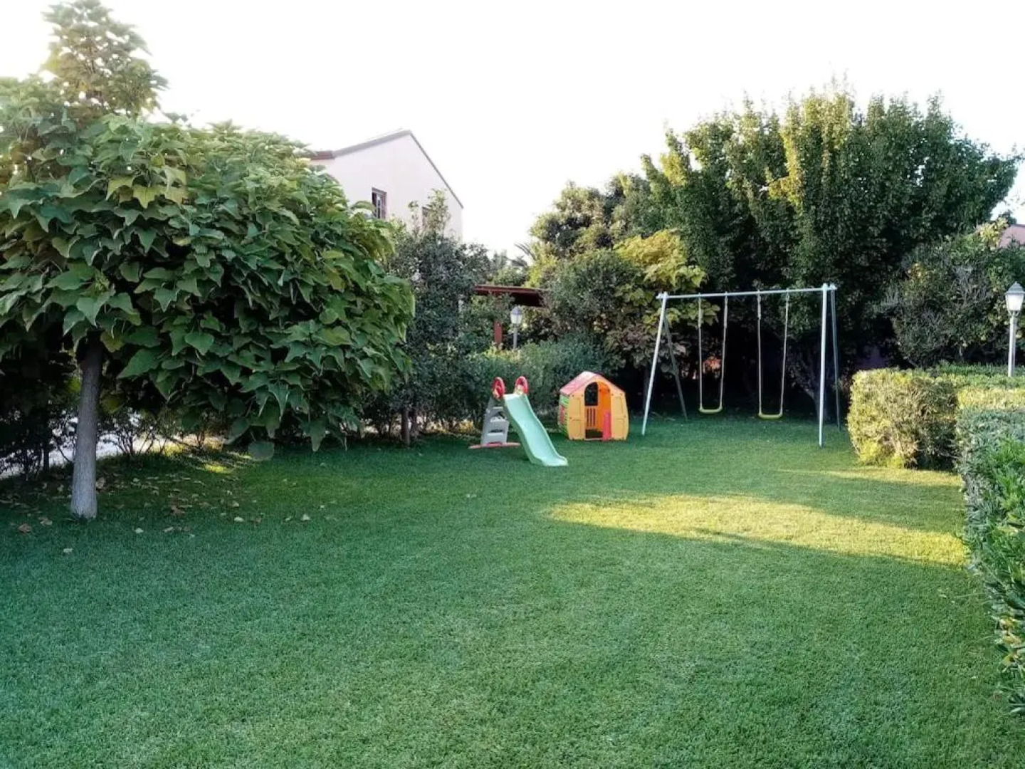 Ville dell'Eden con 9 camere da letto in 6 unità abitative