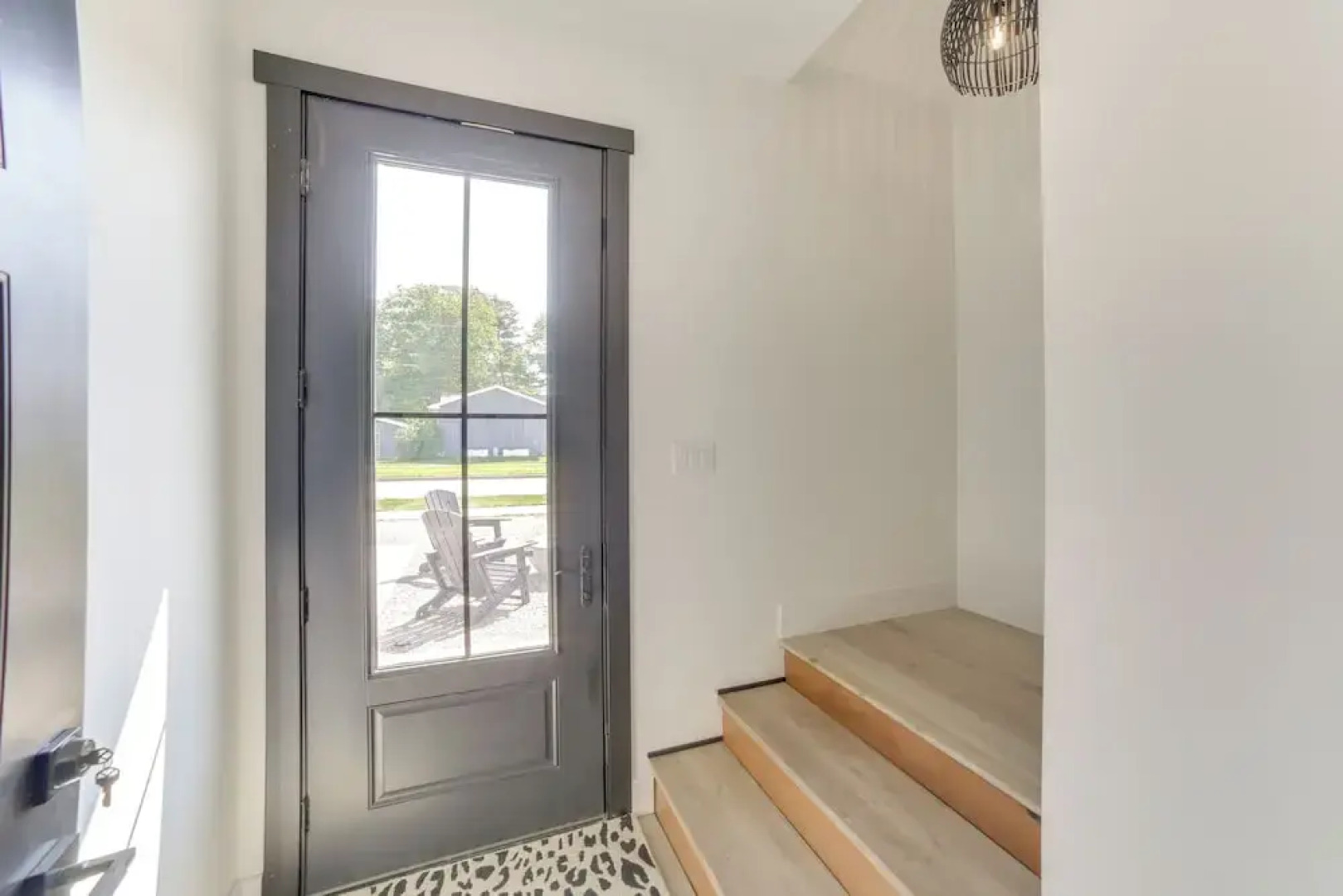 Walk to Waterfront: Michigan Retreat w/ Game Room