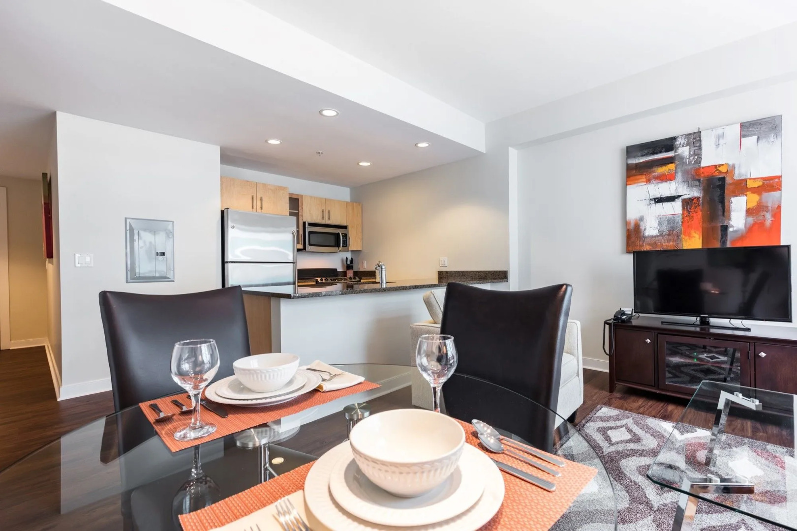 Global Luxury Suites at West End