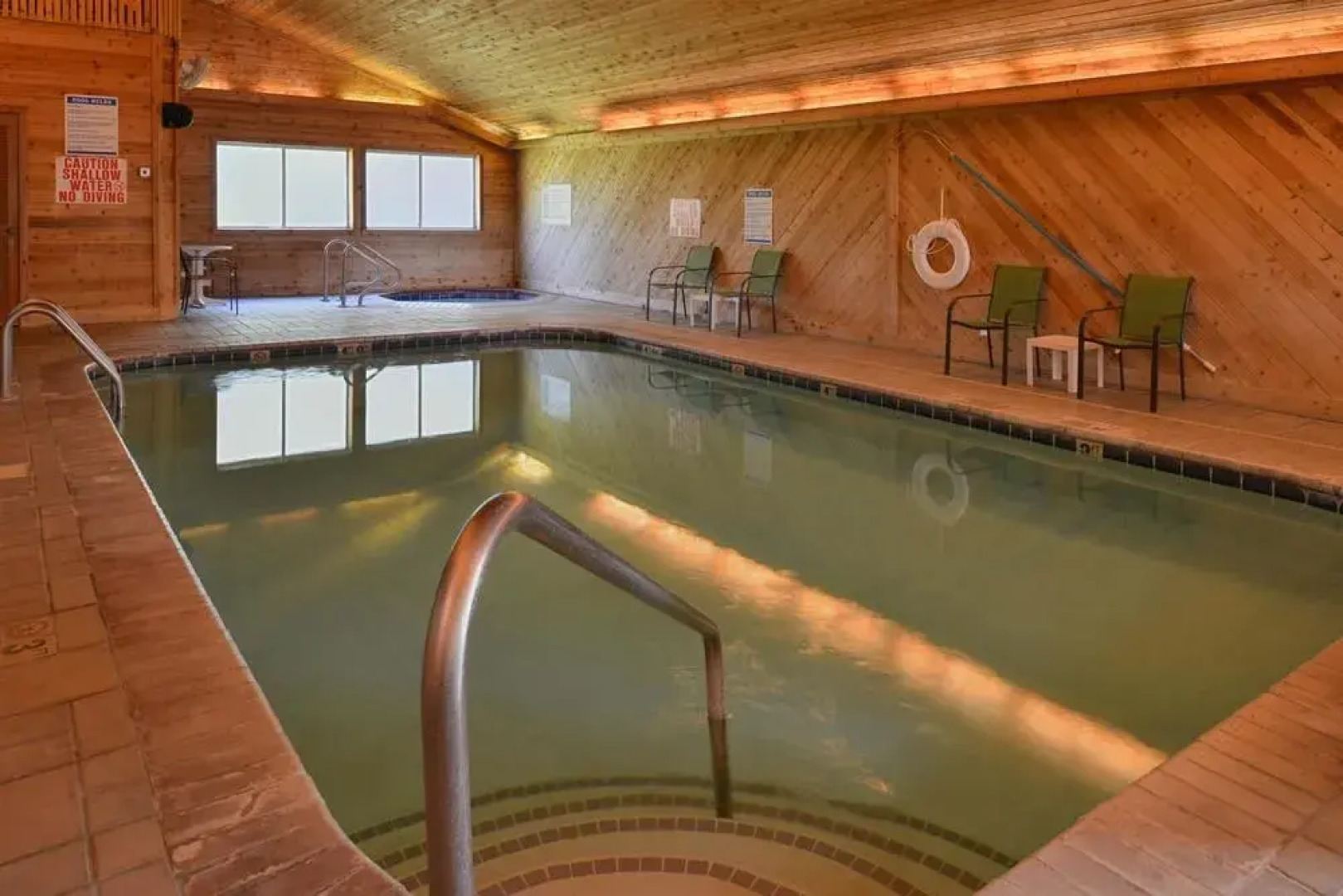 Americas Best Value Inn & Suites Atlantic