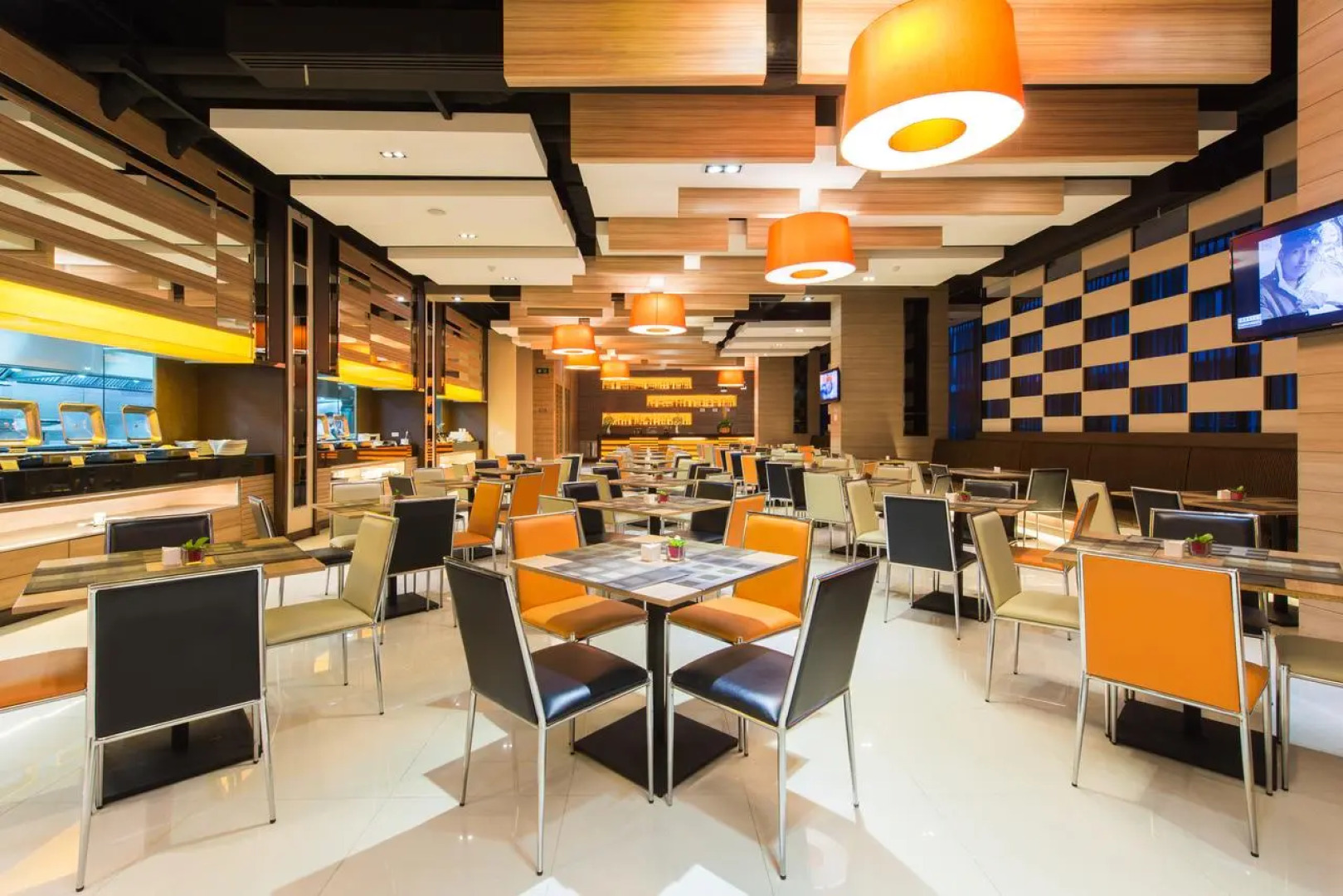 Отель Mida Hotel Ngamwongwan