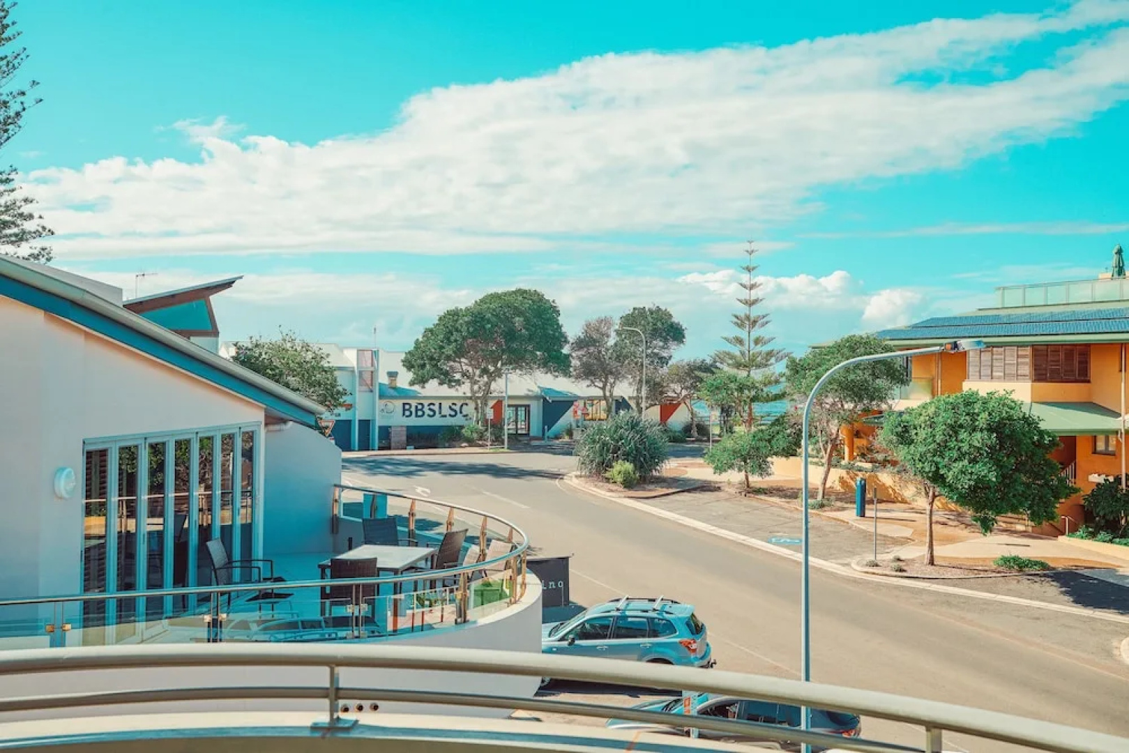 The Surf House - Hostel