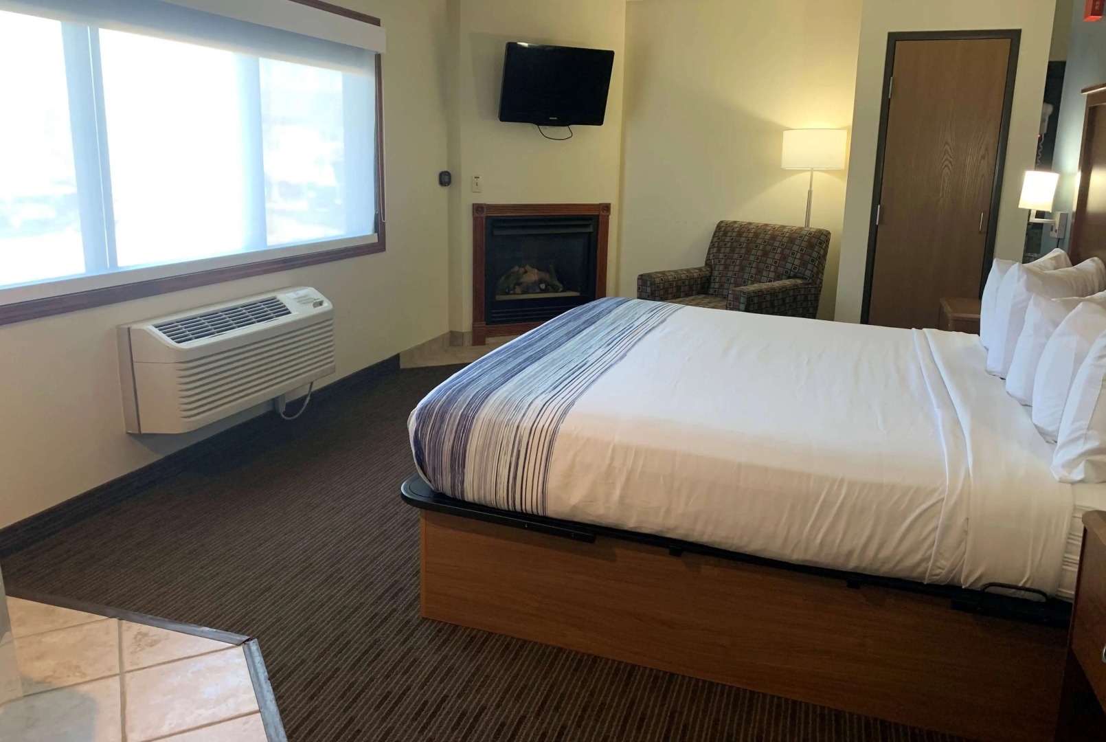 AmericInn by Wyndham Windsor Ft. Collins