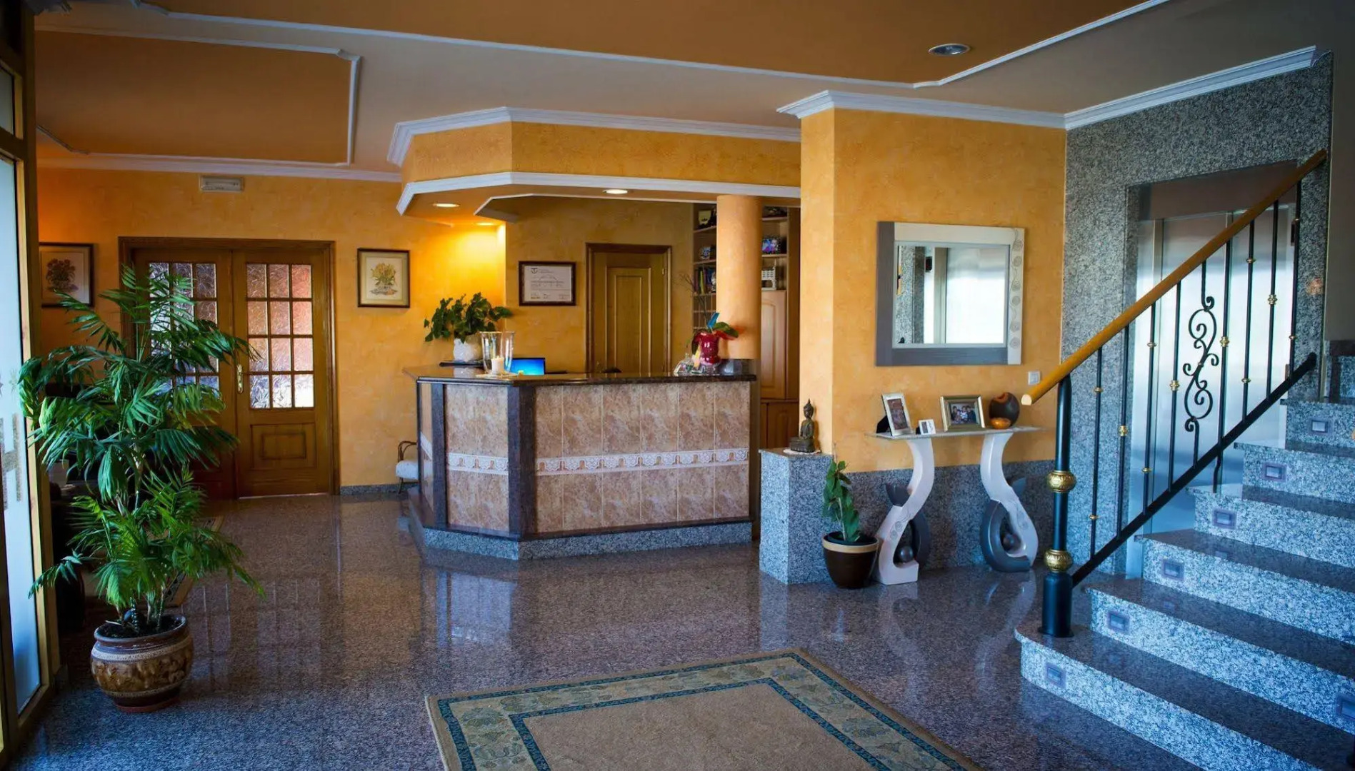 Hotel Alpina
