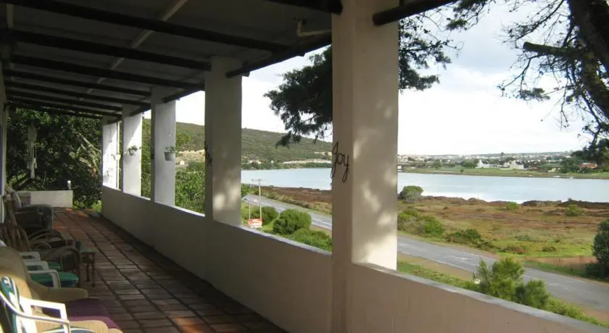 Stillbay River Lodge