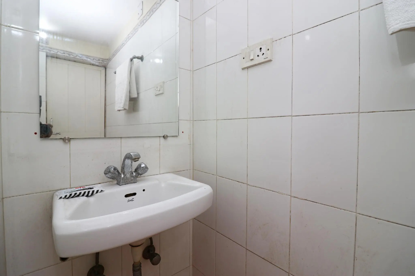 OYO 28130 Hotel Shiva