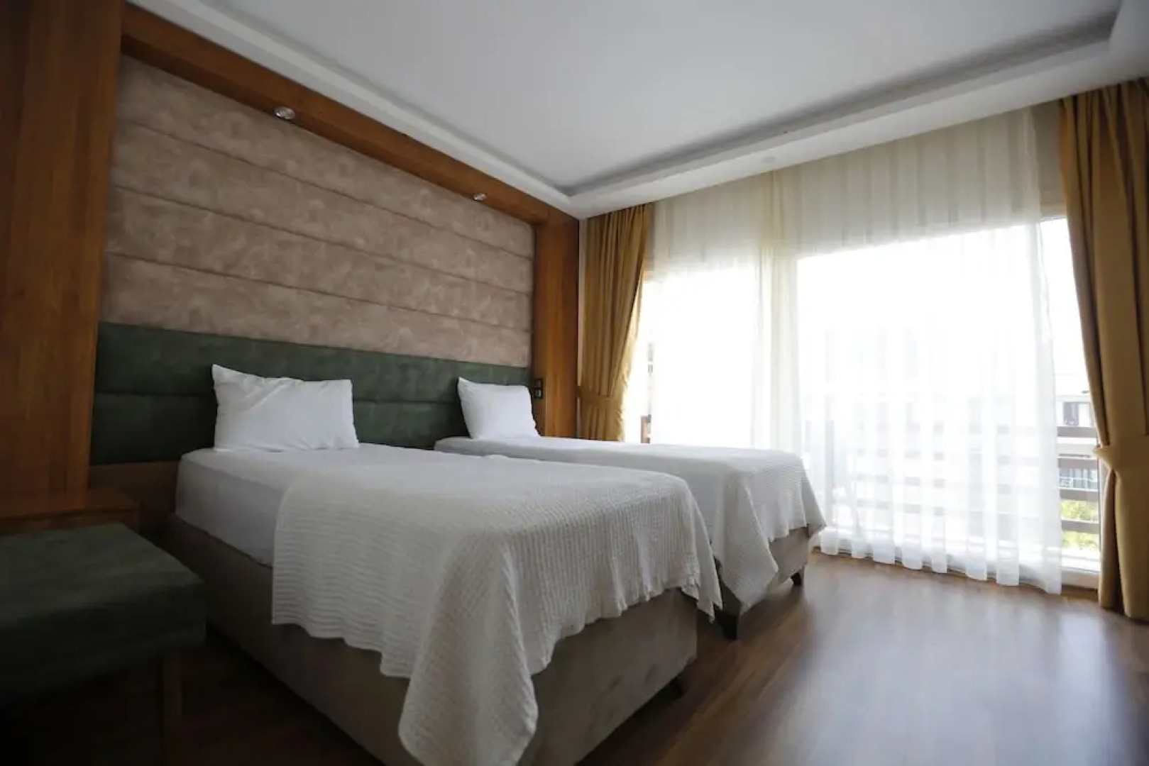 Askar Port Hotel By Continent