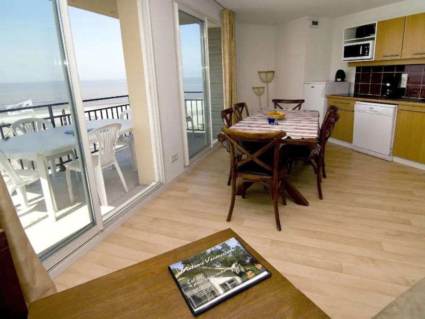 Comfortably Furnished Apartment With a sea View