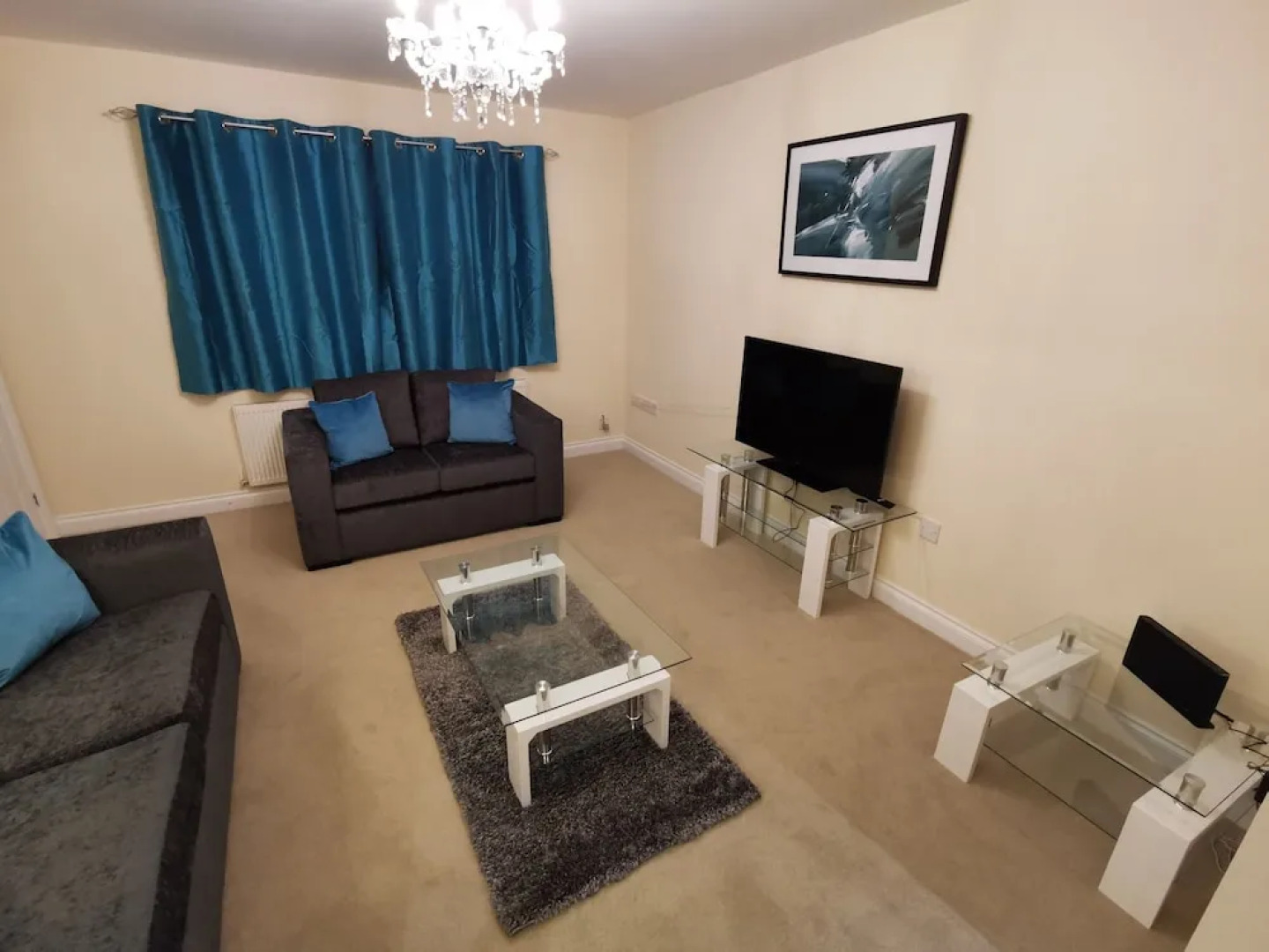 Purple Hart Homes - Station Cottage