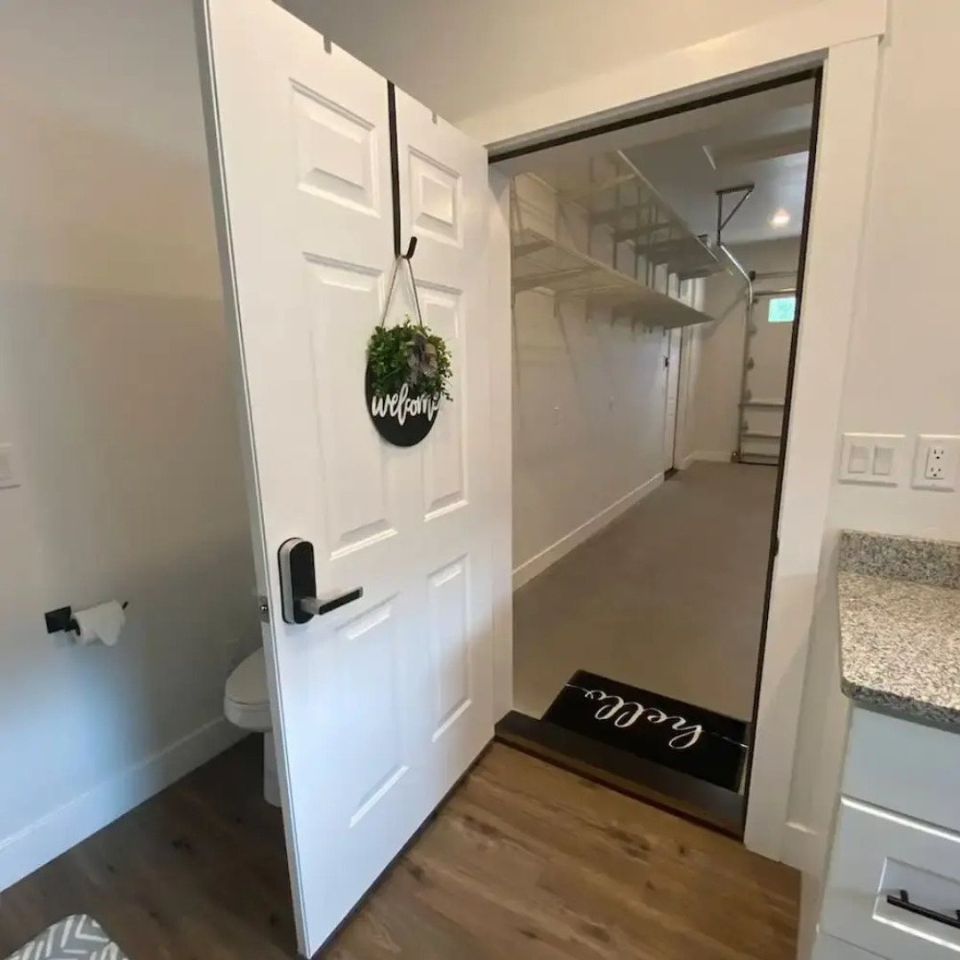 Creek 15 min to Purgatory Garage Parking