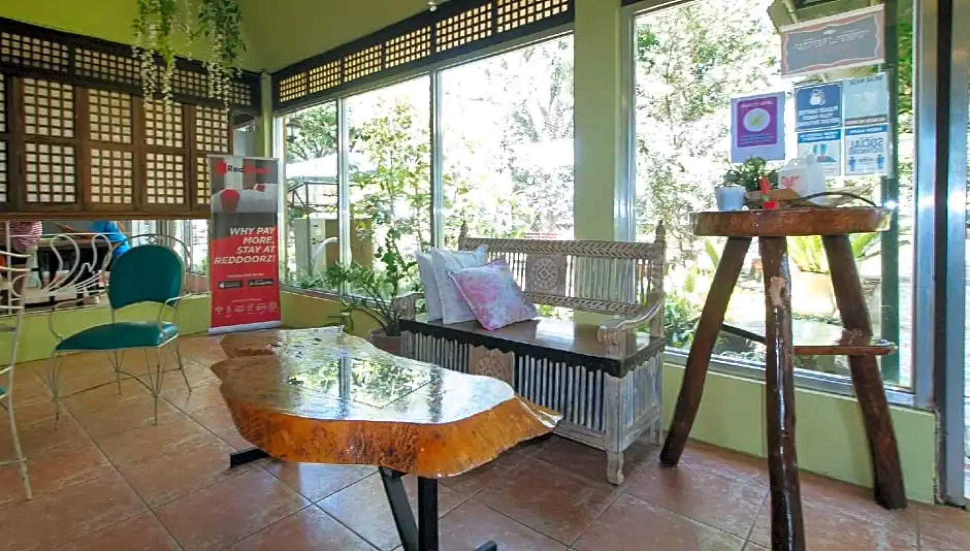 RedDoorz Premium @ Ouan's the Farm Resort