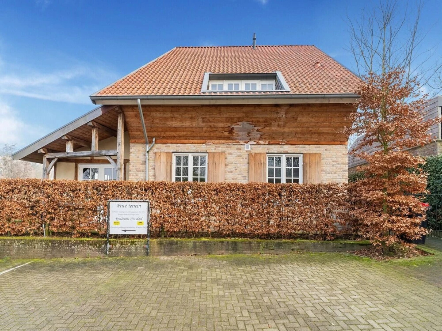 Royal Apartment in Slenaken With Terrace