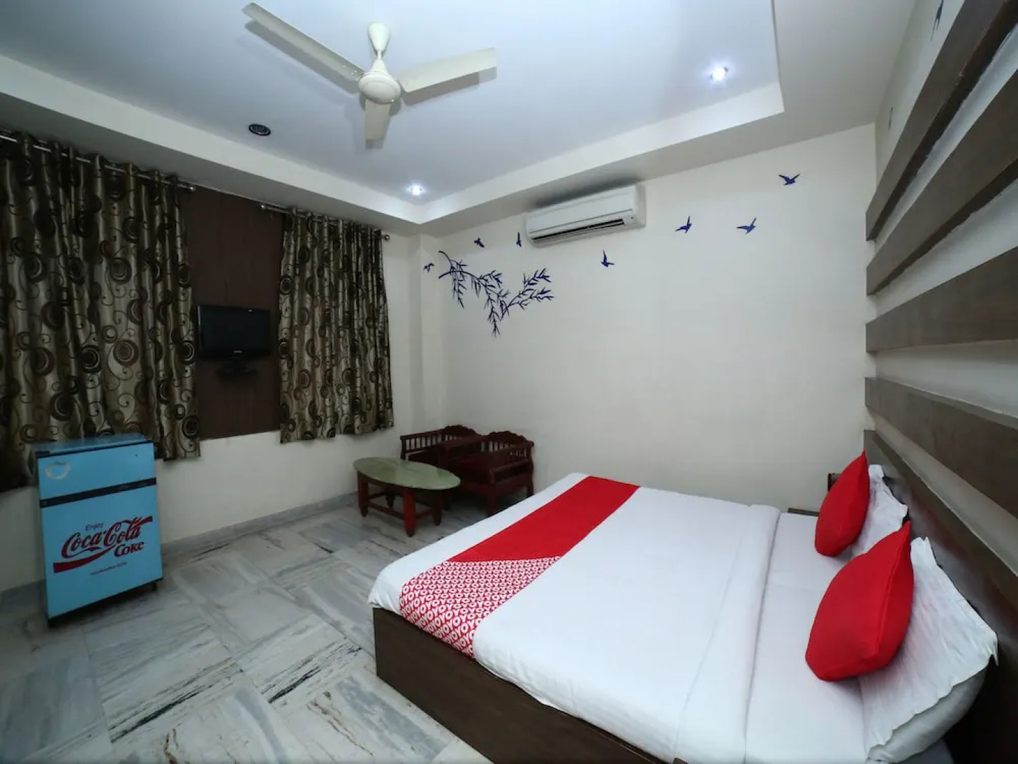 OYO 1067 Hotel Surbhi