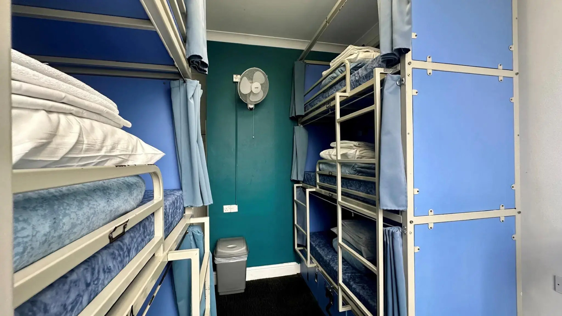 Smart Hyde Park View - Hostel