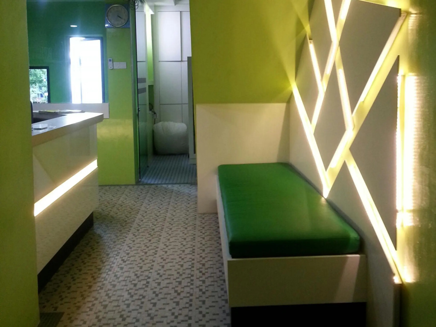 Merlin Hotel