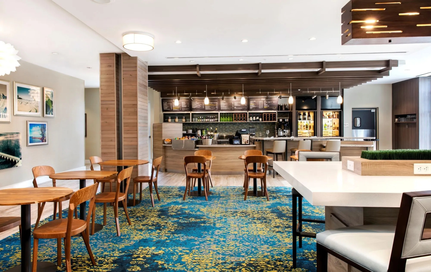 Courtyard by Marriott Faro Blanco Resort