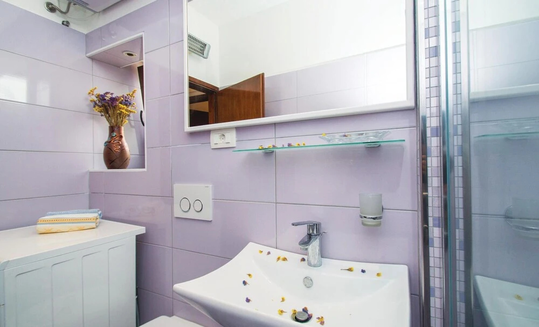 Nice Home in Ruzici With Wifi and 3 Bedrooms