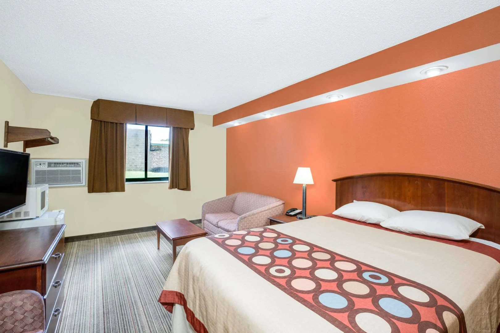 Coastal Inn & Suites - Wilmington, NC