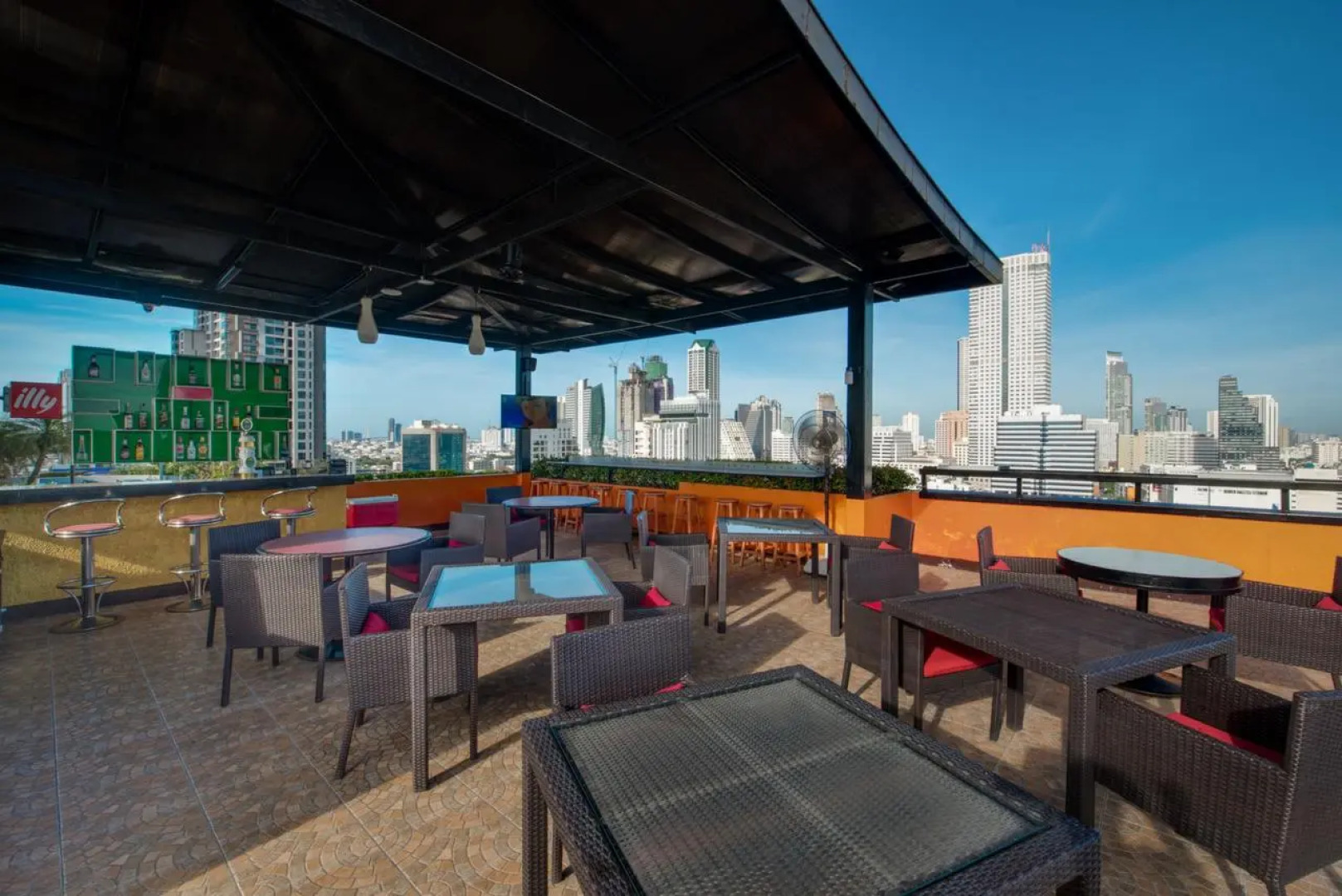 Отель Furama Silom Bangkok Hotel