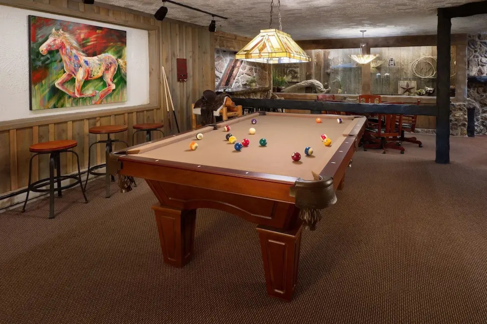 Rock Crest Lodge And Cabins