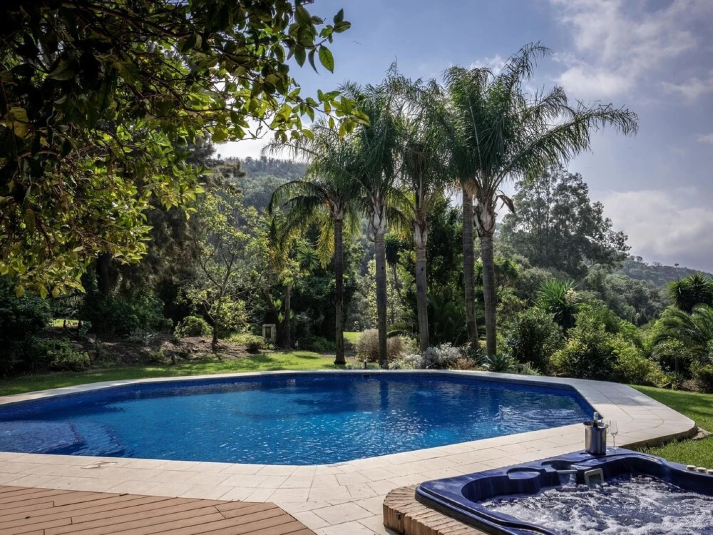 Opulent Villa in Casares With Luxurious Pool House & Jacuzzi