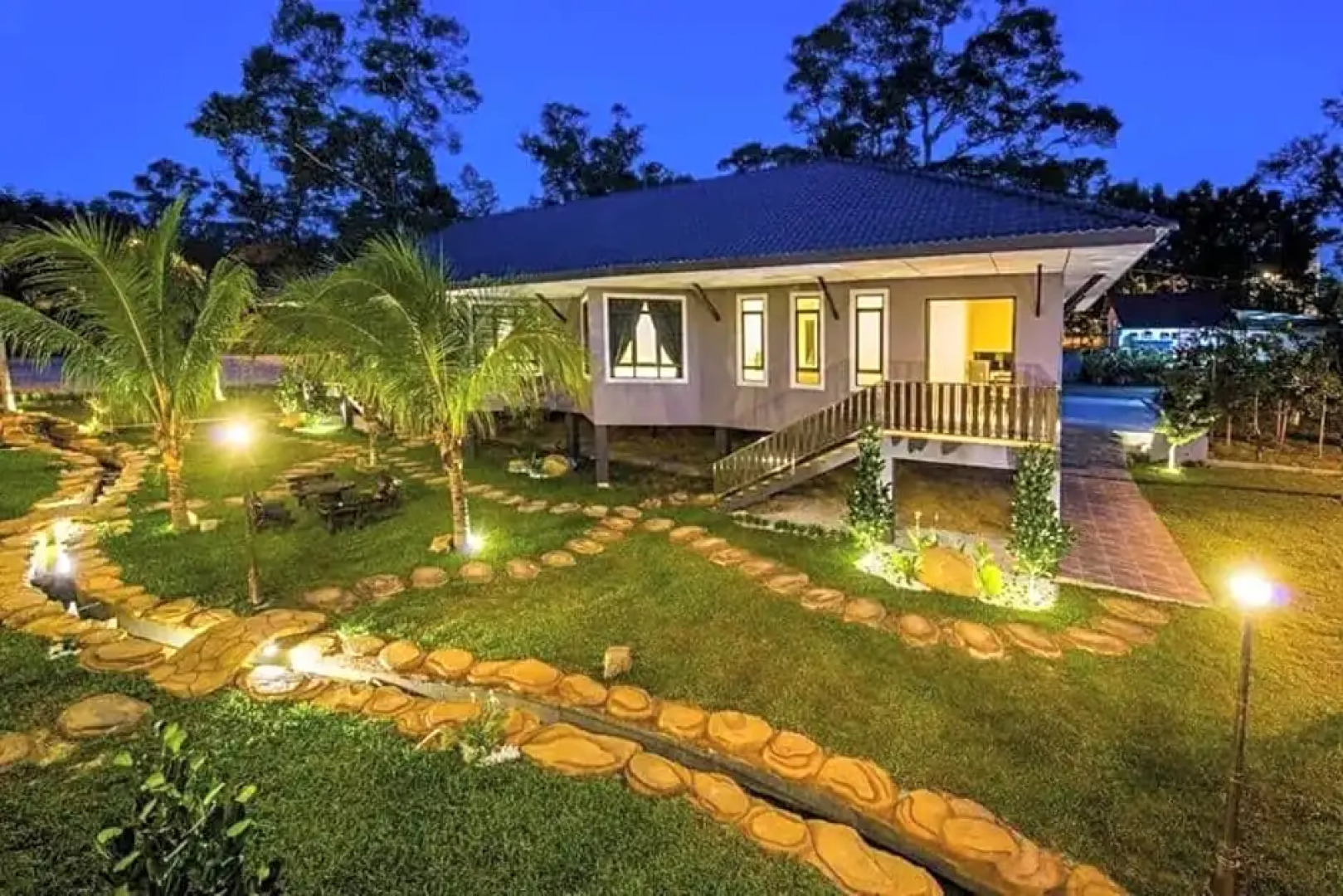 Capital O 90088 Mbp Leisure Resort