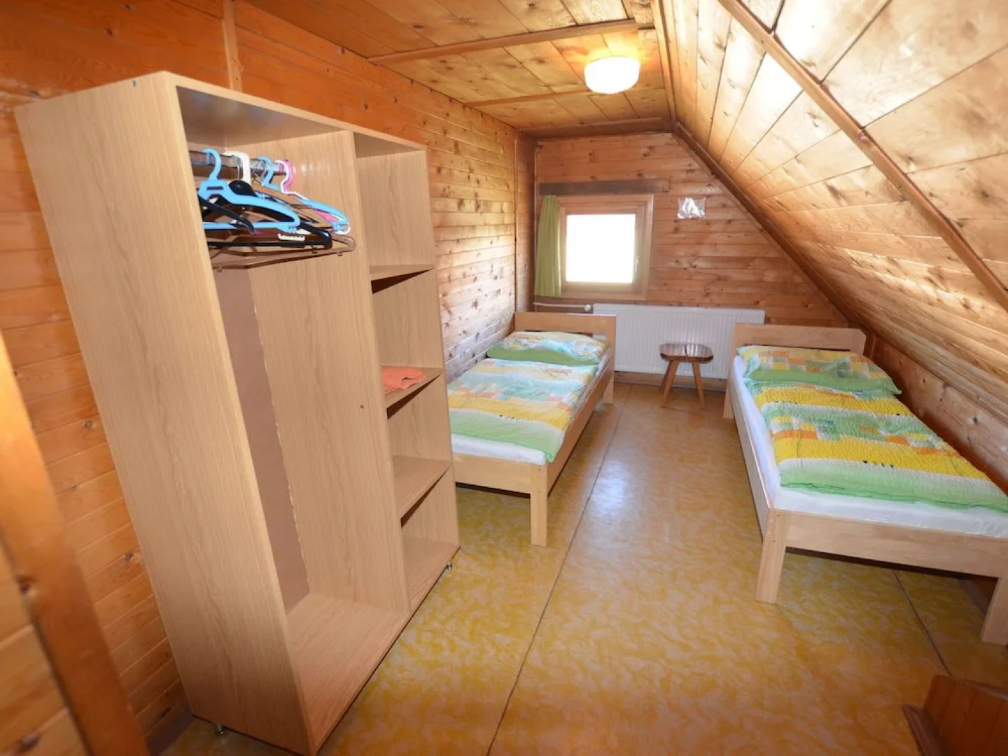 Authentic Log Cabin With Fireplace Only 300M To The Ski Slope Unobstructed View