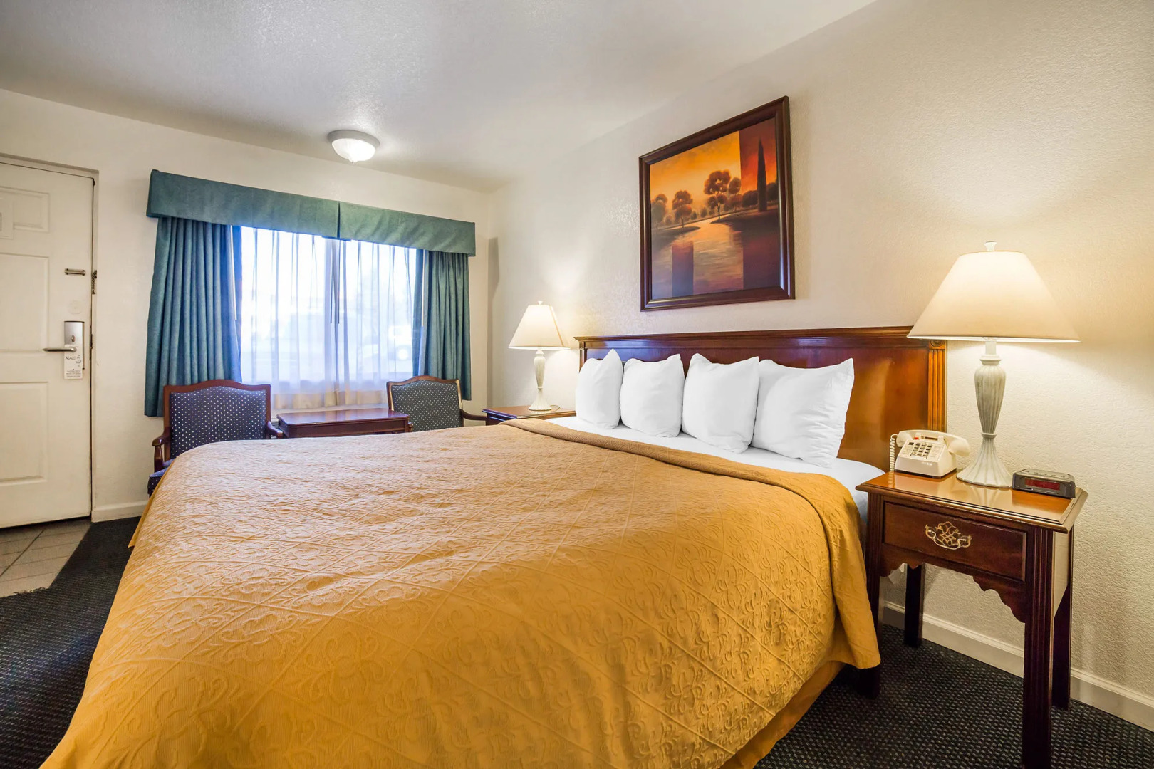 Rodeway Inn at Nevada State Capitol