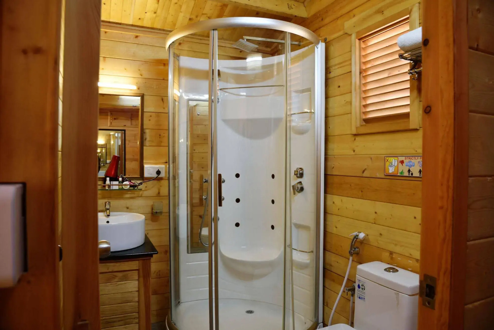 Majestic Beach Comforts