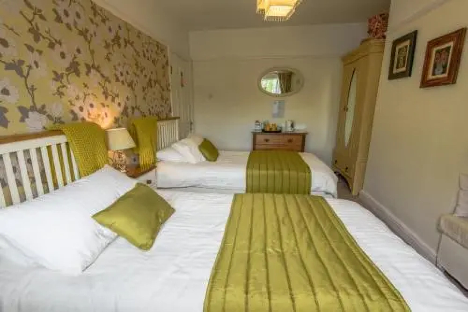 Crofters Guest House