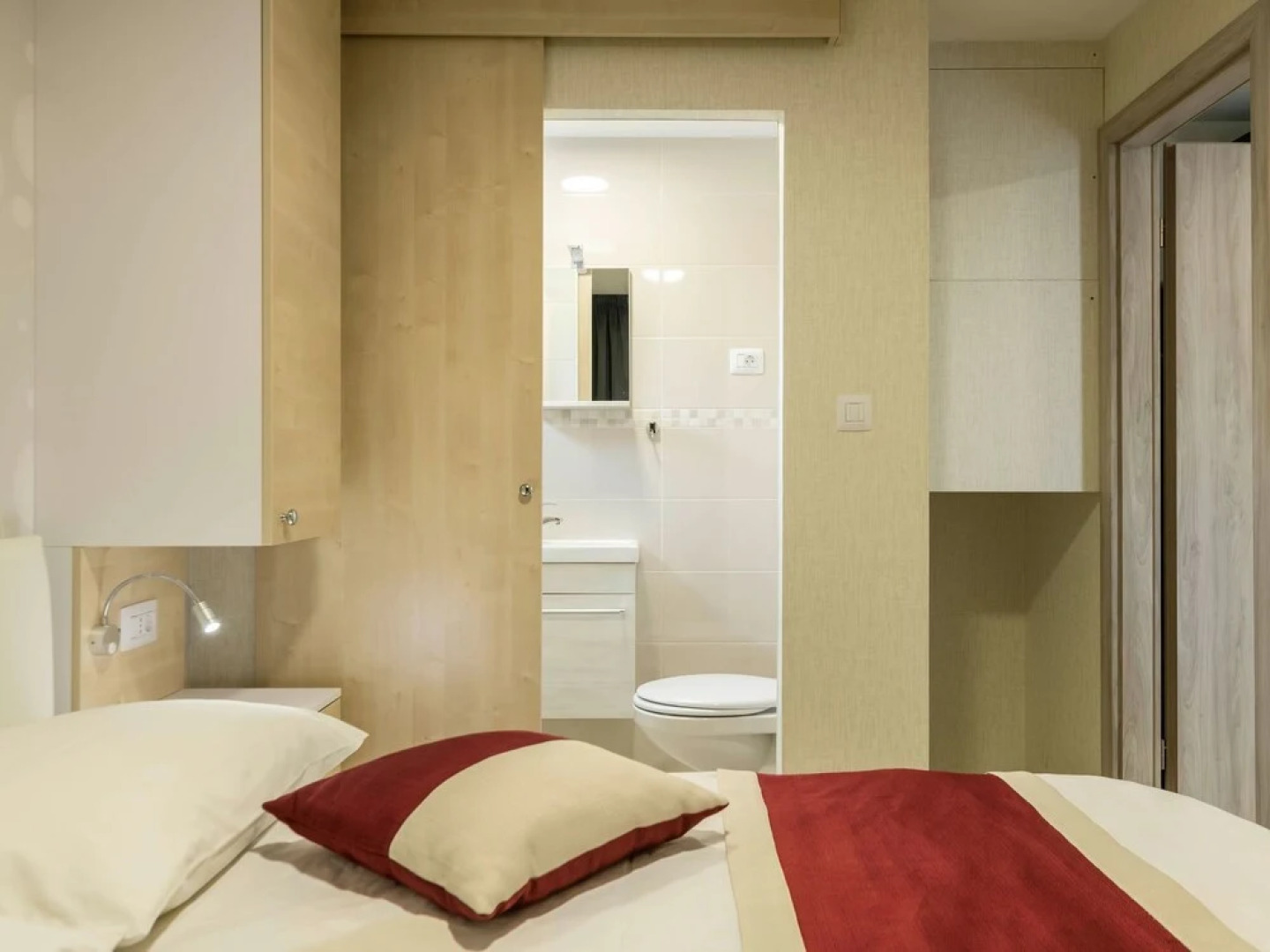 Luxury Premium Banjole