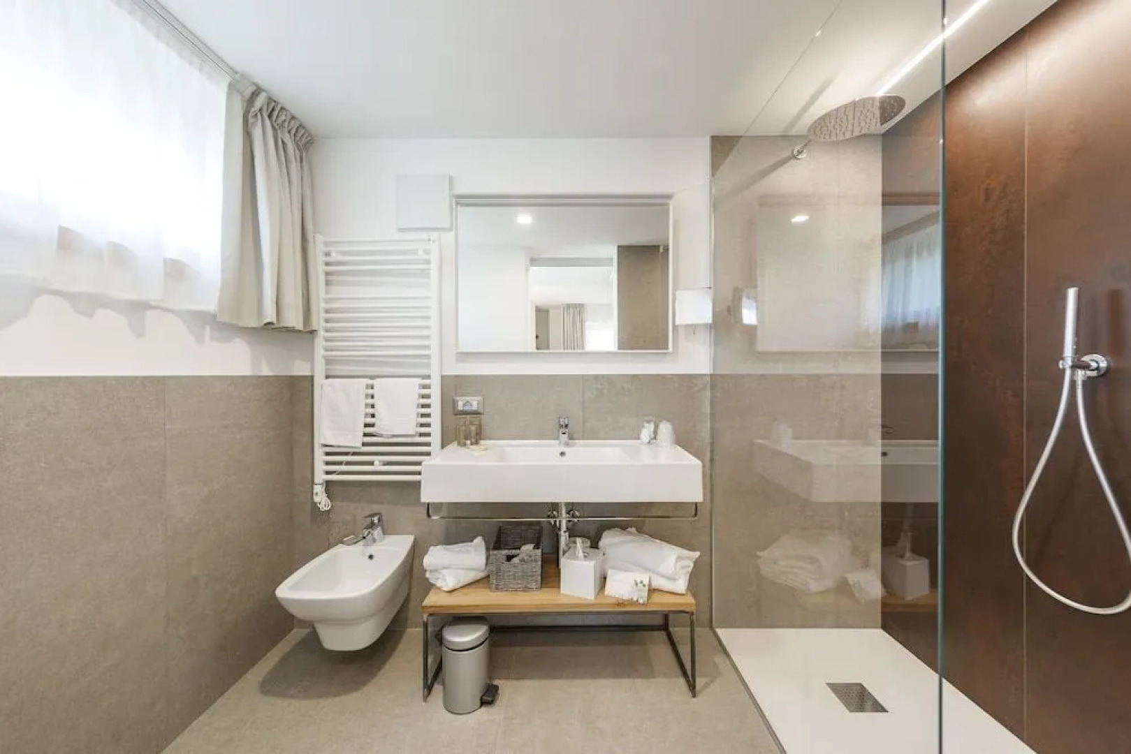 Alea Garda Lake Suite