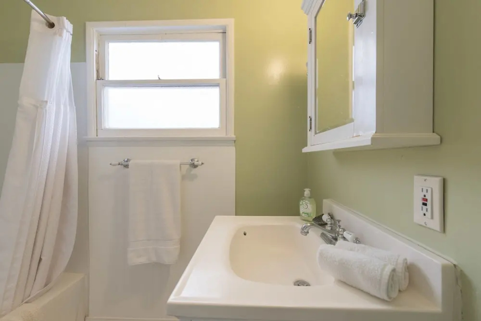 Weymouth Lane 3 Bedroom Beach Home