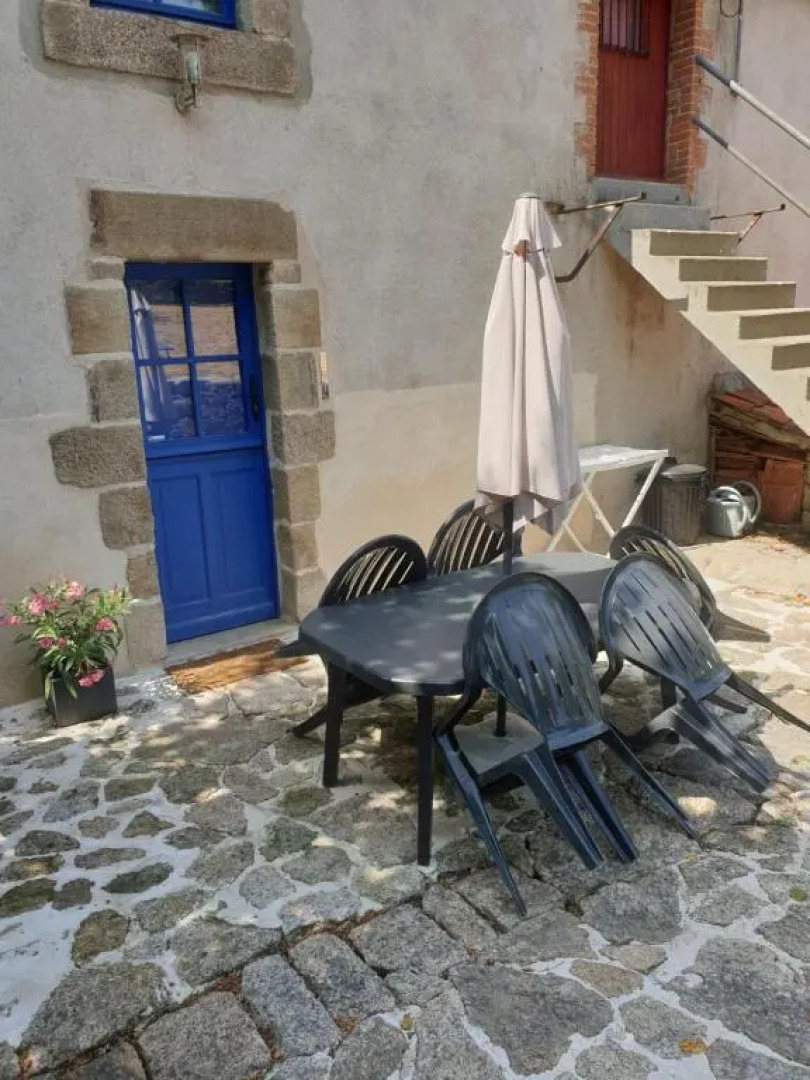 les pieds dans l'eau