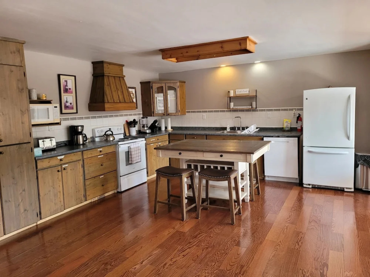 Immaculate 4-bed House