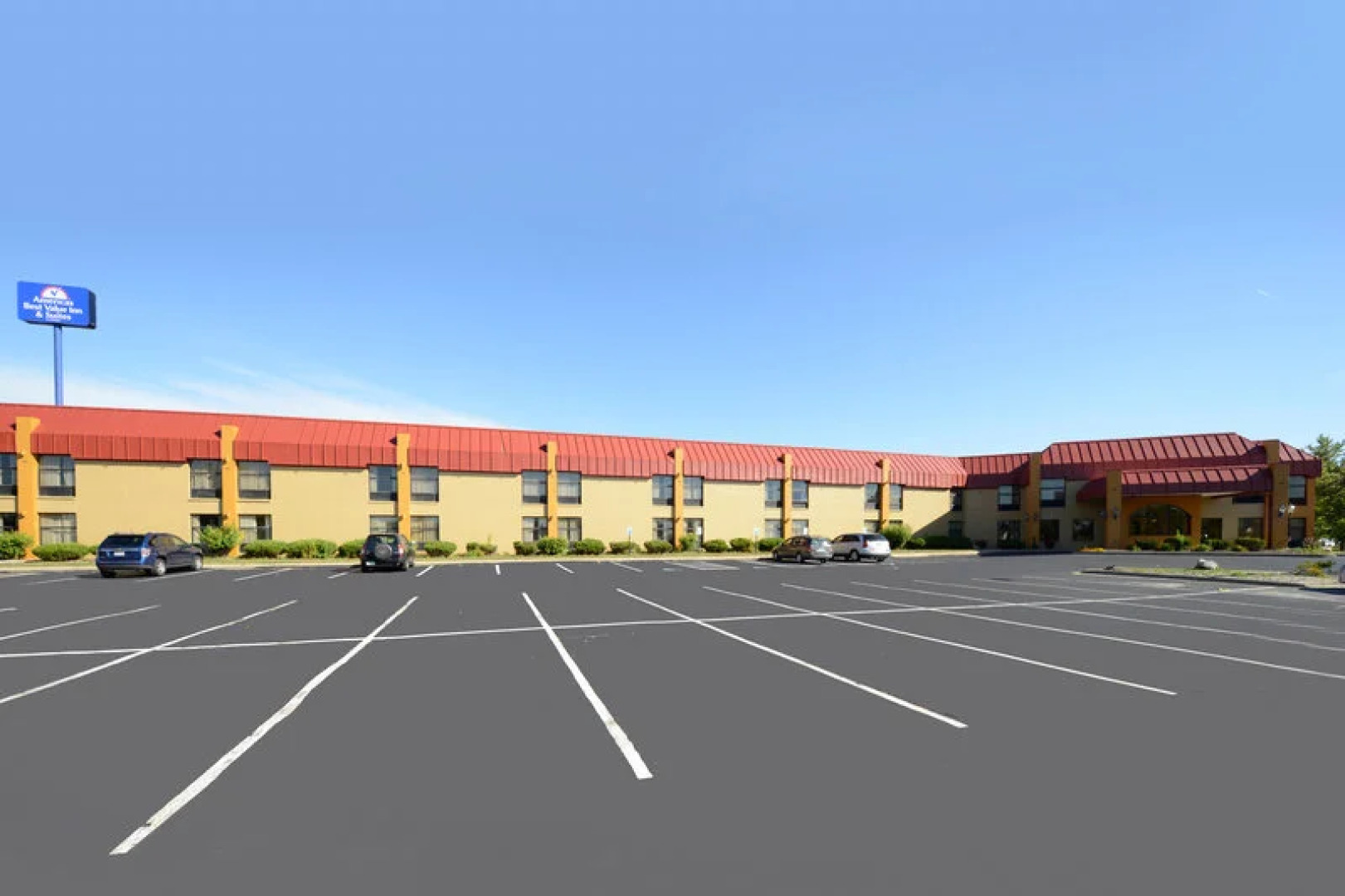 Days Inn & Suites By Wyndham Kalamazoo