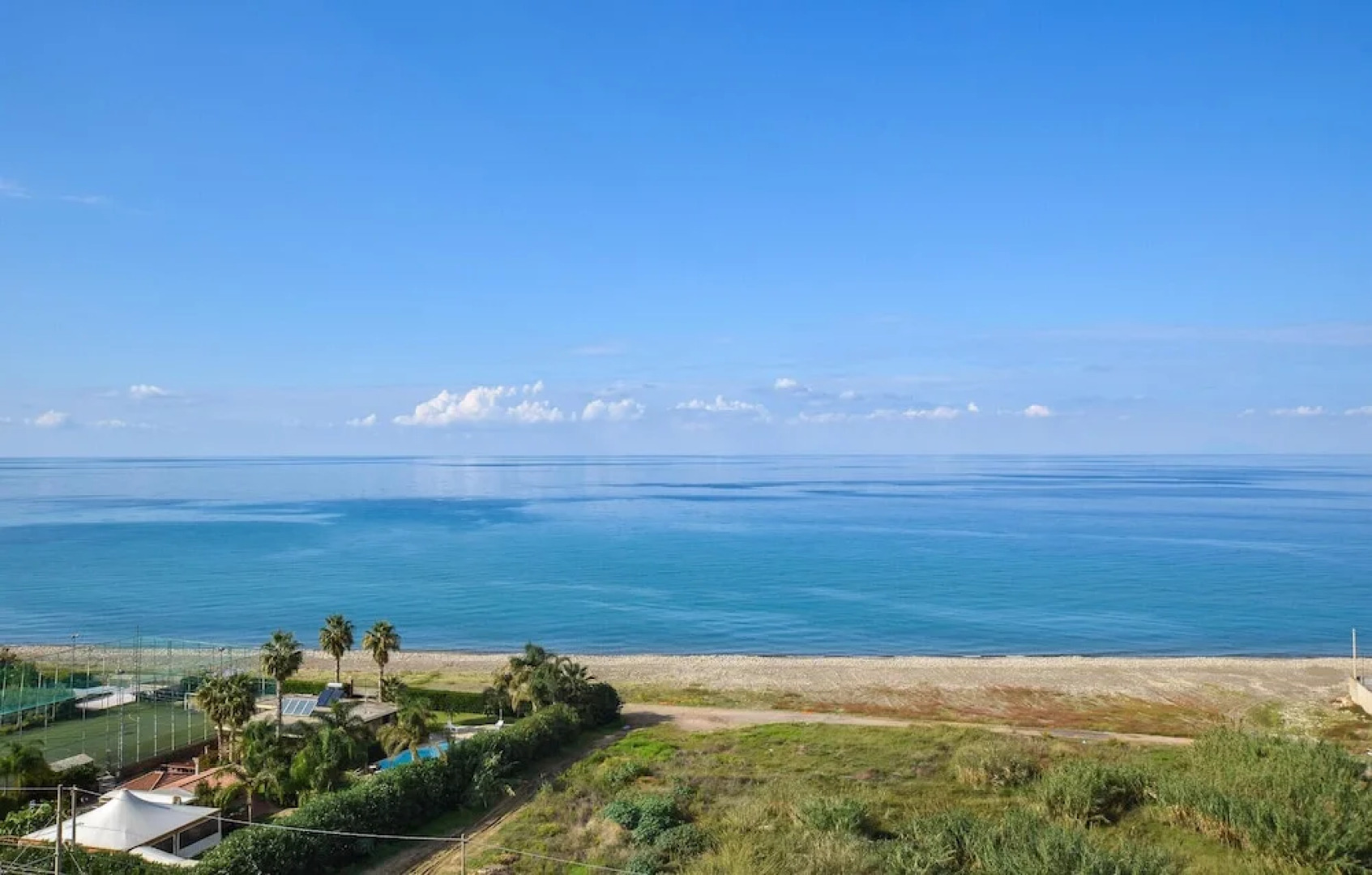 Stunning Apartment in Acquedolci With 3 Bedrooms and Wifi