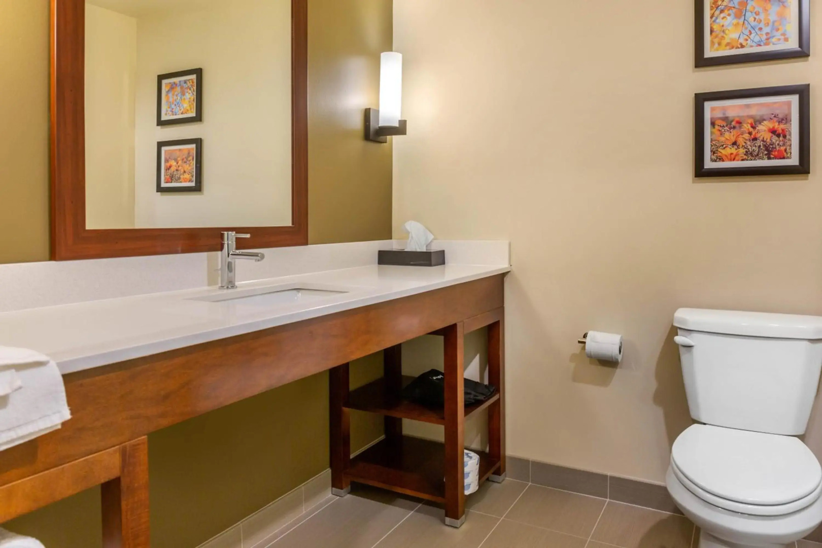 Comfort Inn & Suites