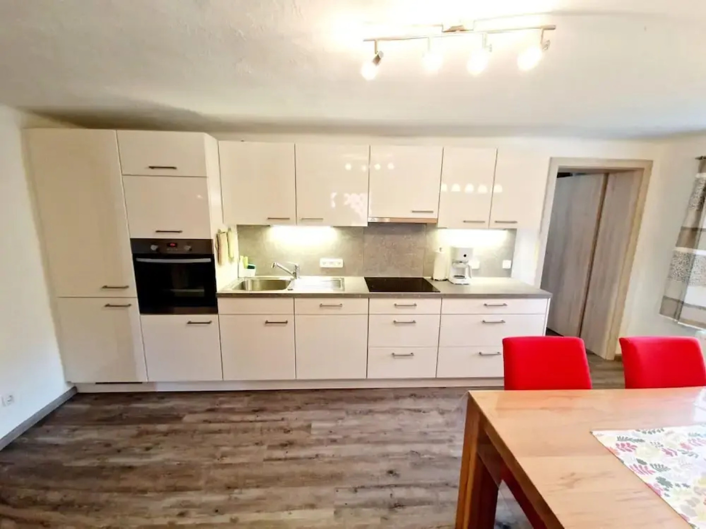 Beautiful Apartment Near Worthersee