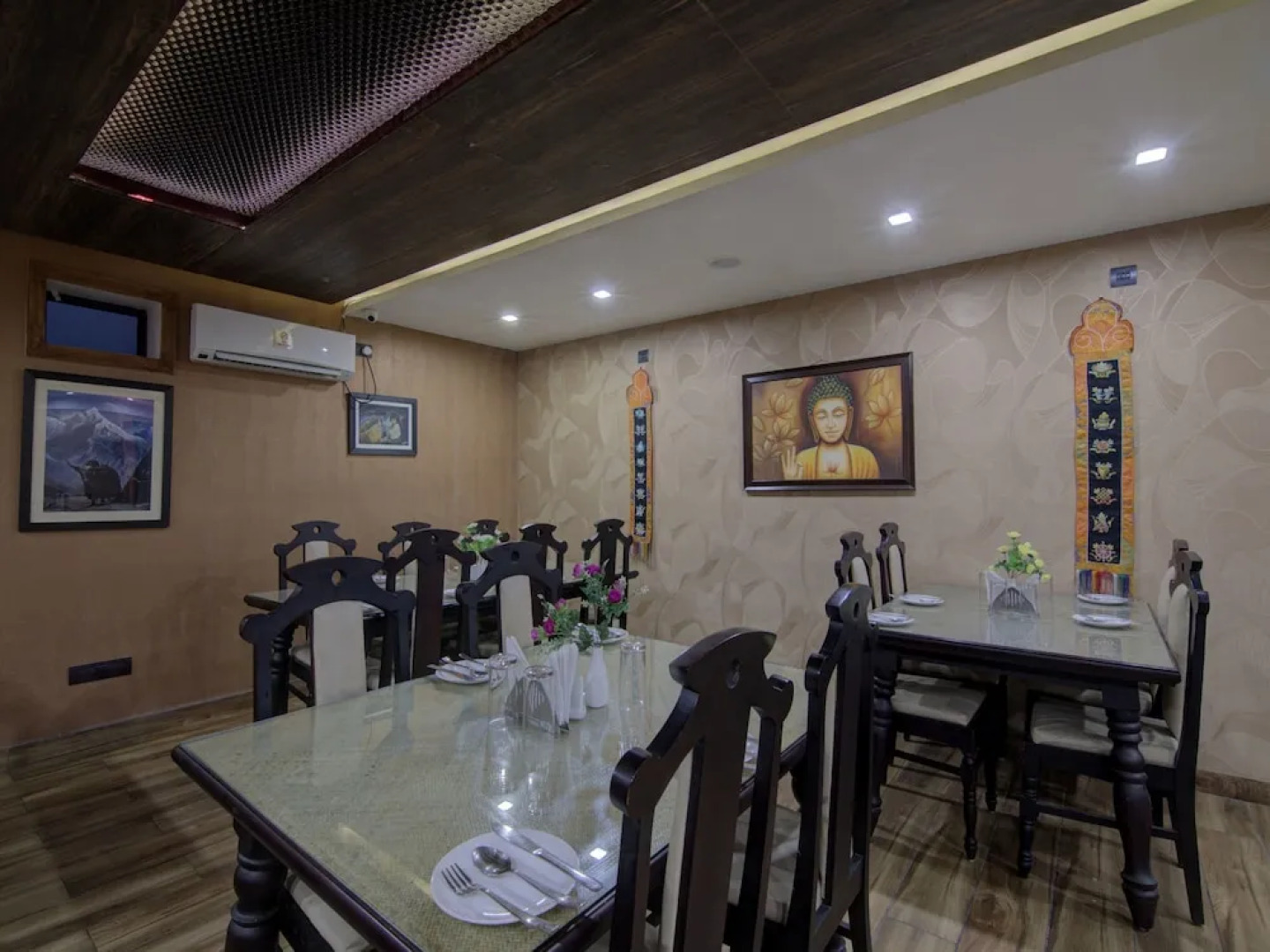 OYO 13599 Hotel Venkatesh Regency