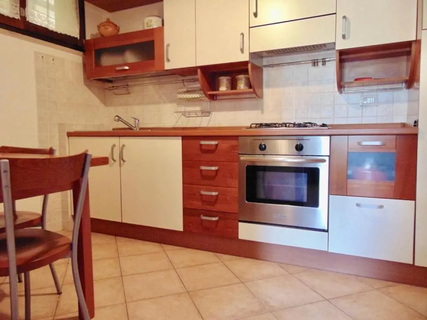 N243 - Numana, trilocale in residence con piscina