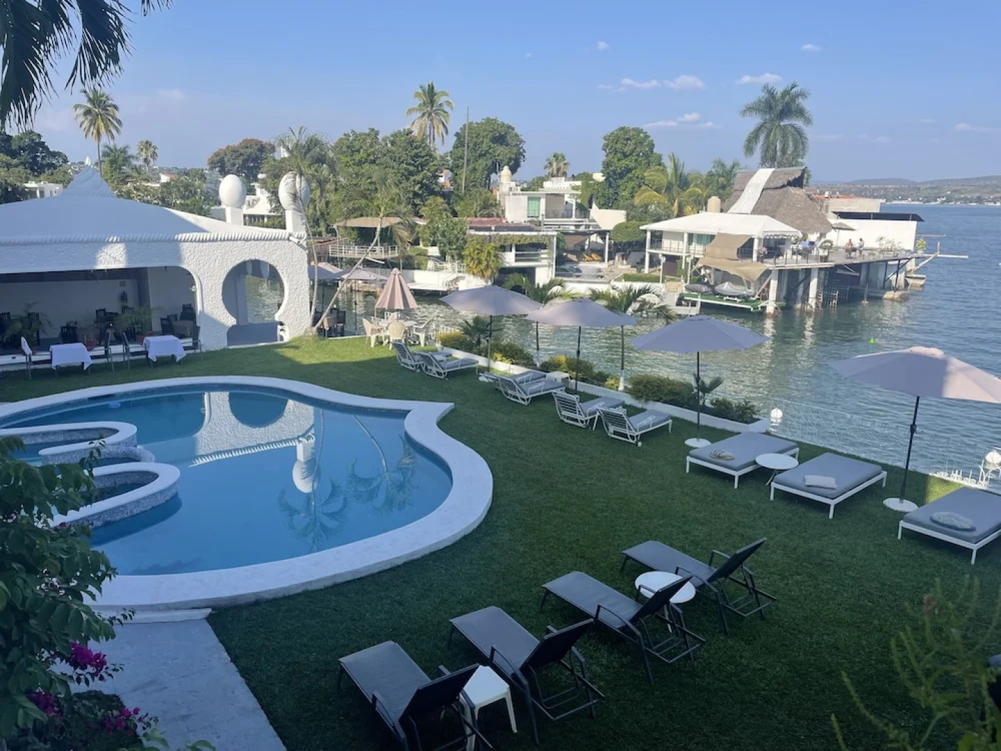 Marina Palace Teques