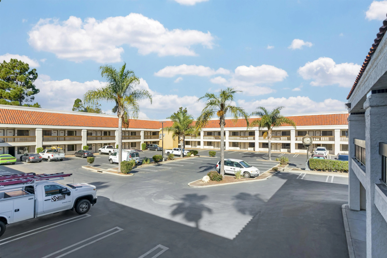 Best Western Plus Big America