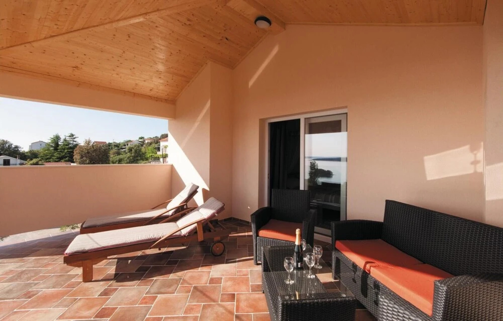 Beautiful Home in Supetarska Draga With Sauna, Wifi and 4 Bedrooms