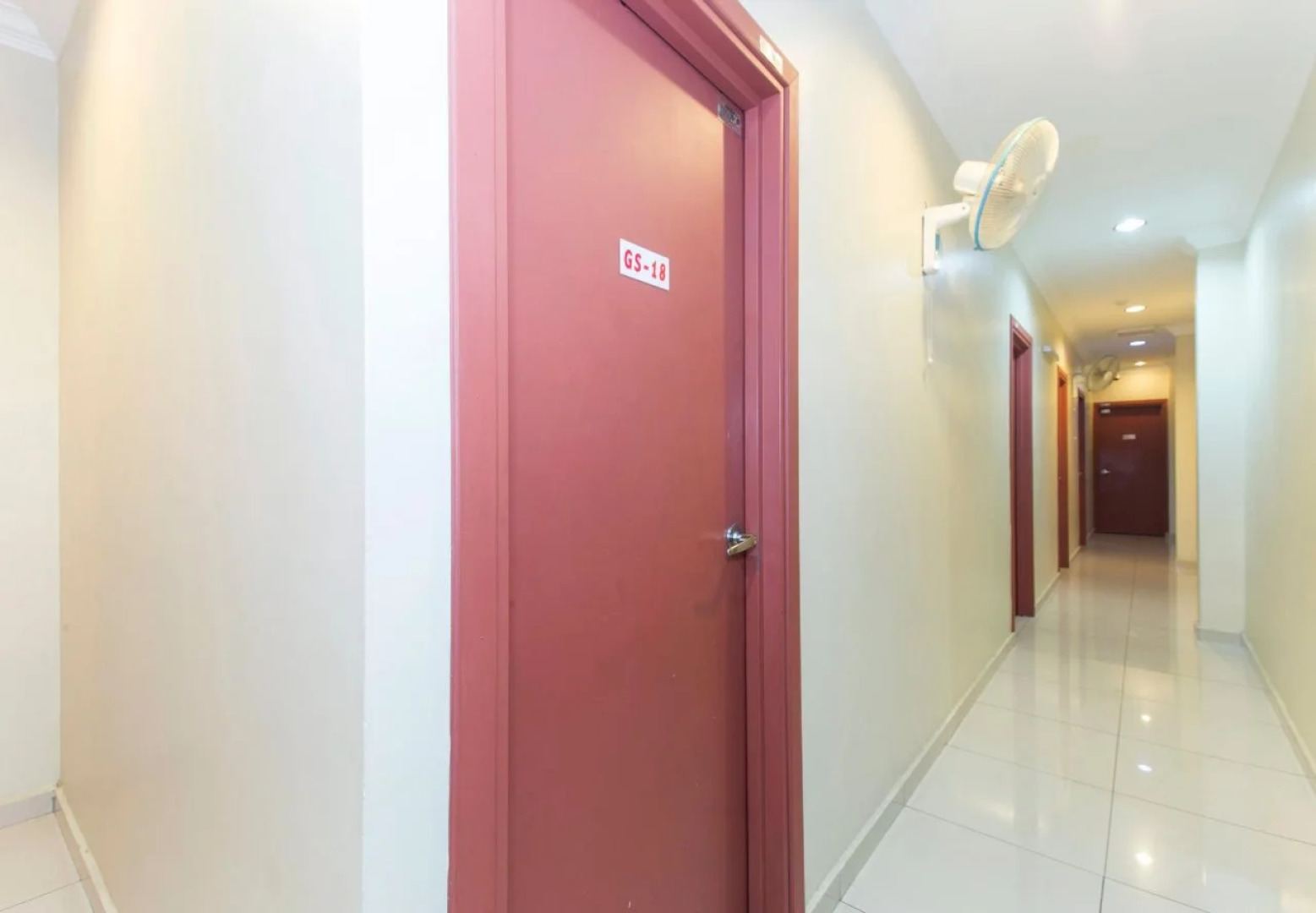 OYO 425 Hotel GS Inn