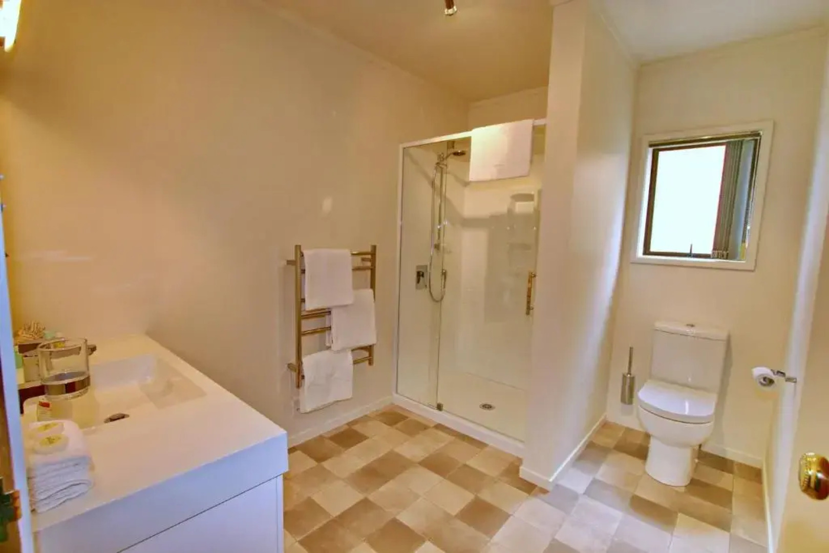 Absolute Beachview B & B