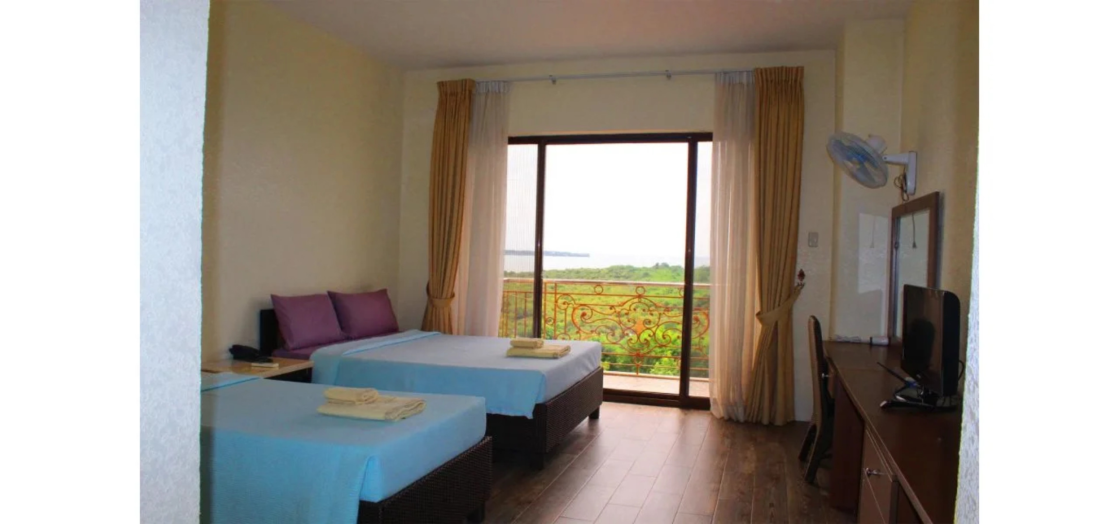 Queens Island Golf and Village