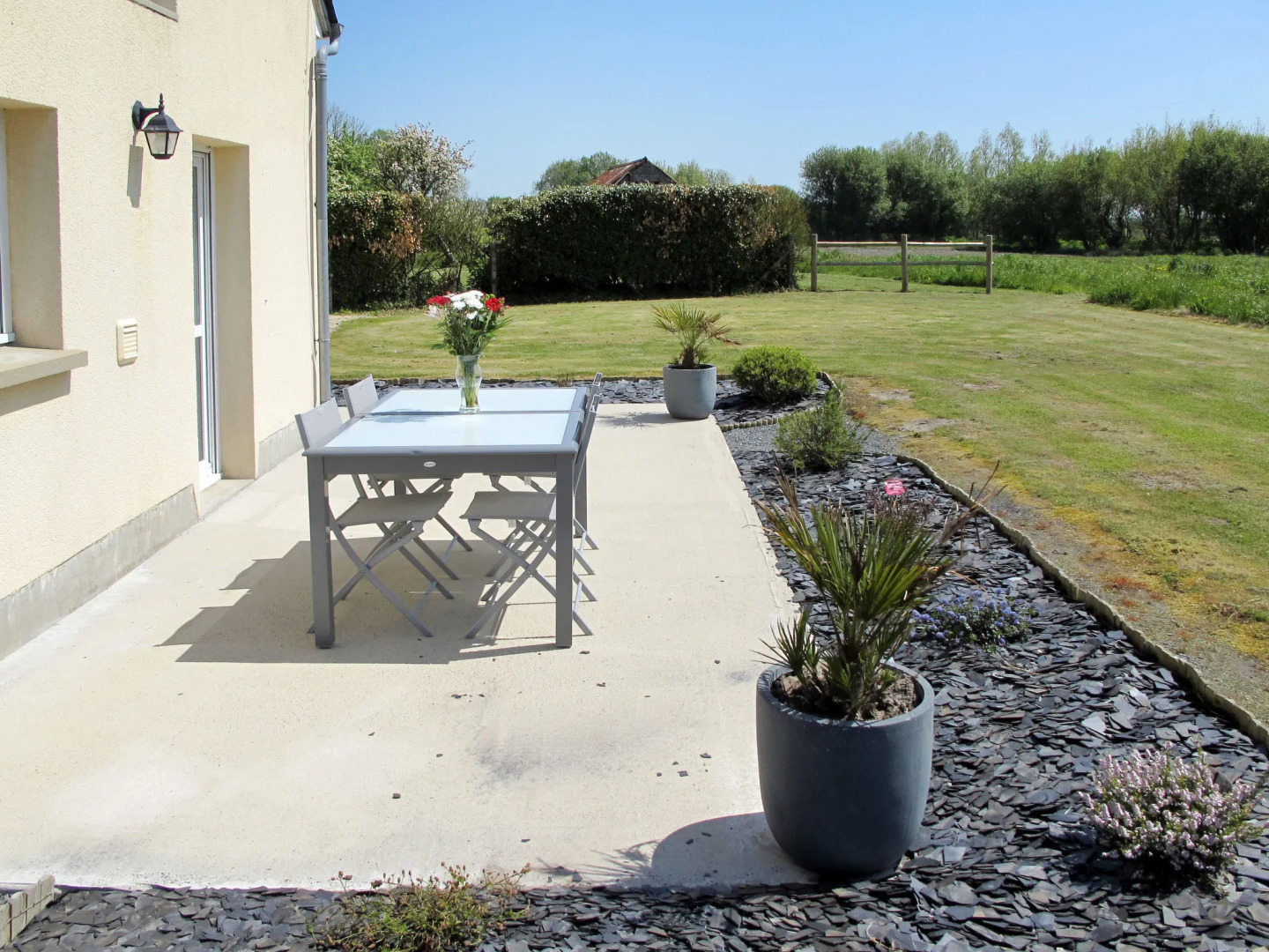 Holiday Home Dans la Prairie - CEZ404